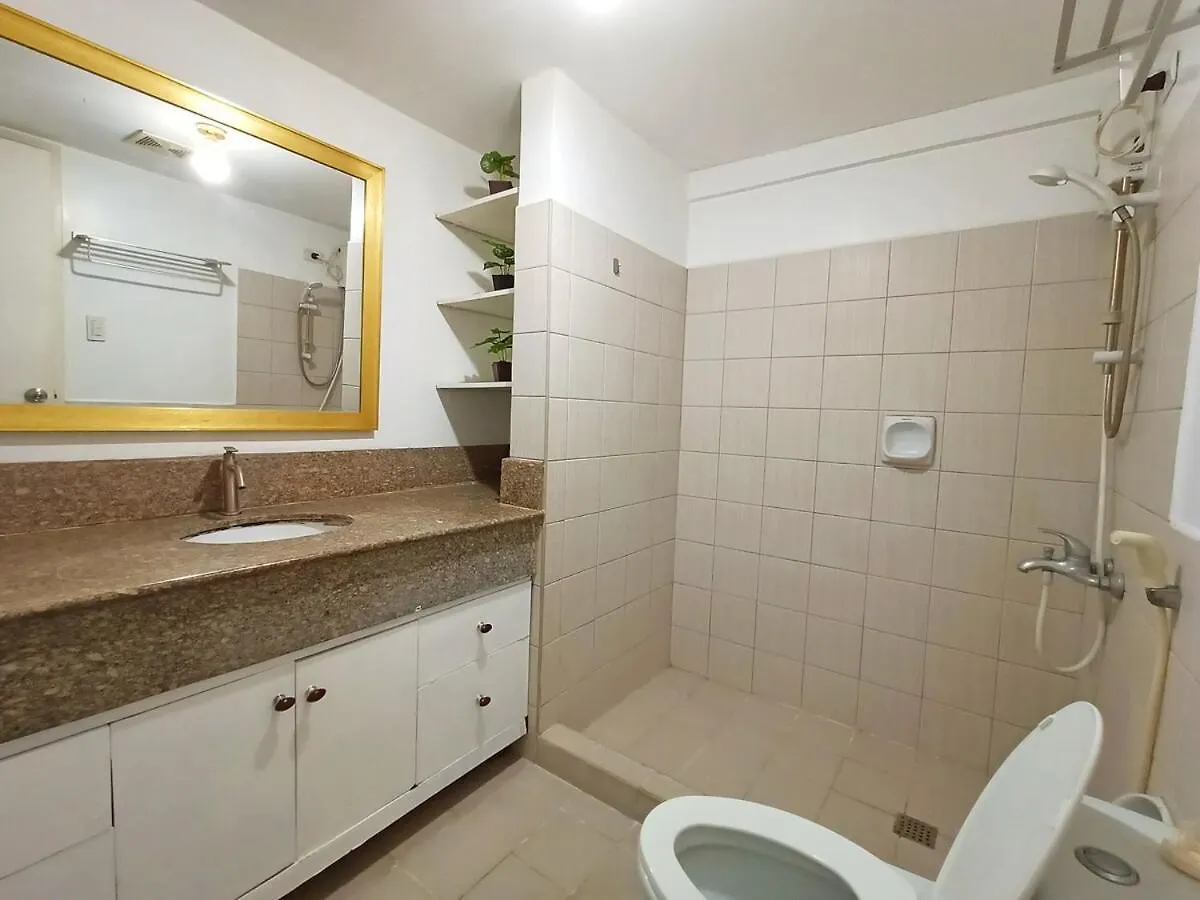 Enjoy This Spacious Staycation Manila Сasa de vacaciones