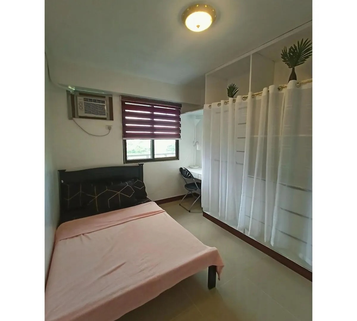 Enjoy This Spacious Staycation Manila 0*,