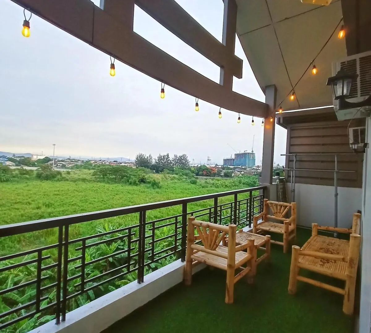 Nyaraló Enjoy This Spacious Staycation Manila